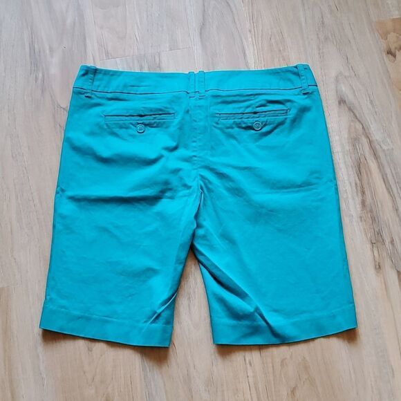 🔹️Mossimo Teal Mid Waist Stretch Bermuda Shorts Size 12 - Picture 2 of 7